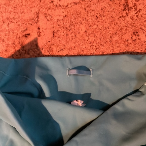 Lululemon wunder train high rise right “28 size 10 - Picture 3 of 4